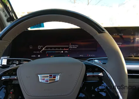 2025 Cadillac Escalade Premium Luxury Platinum z USA, uszkodzony, nr VIN 1GYS9DRL5SR361994